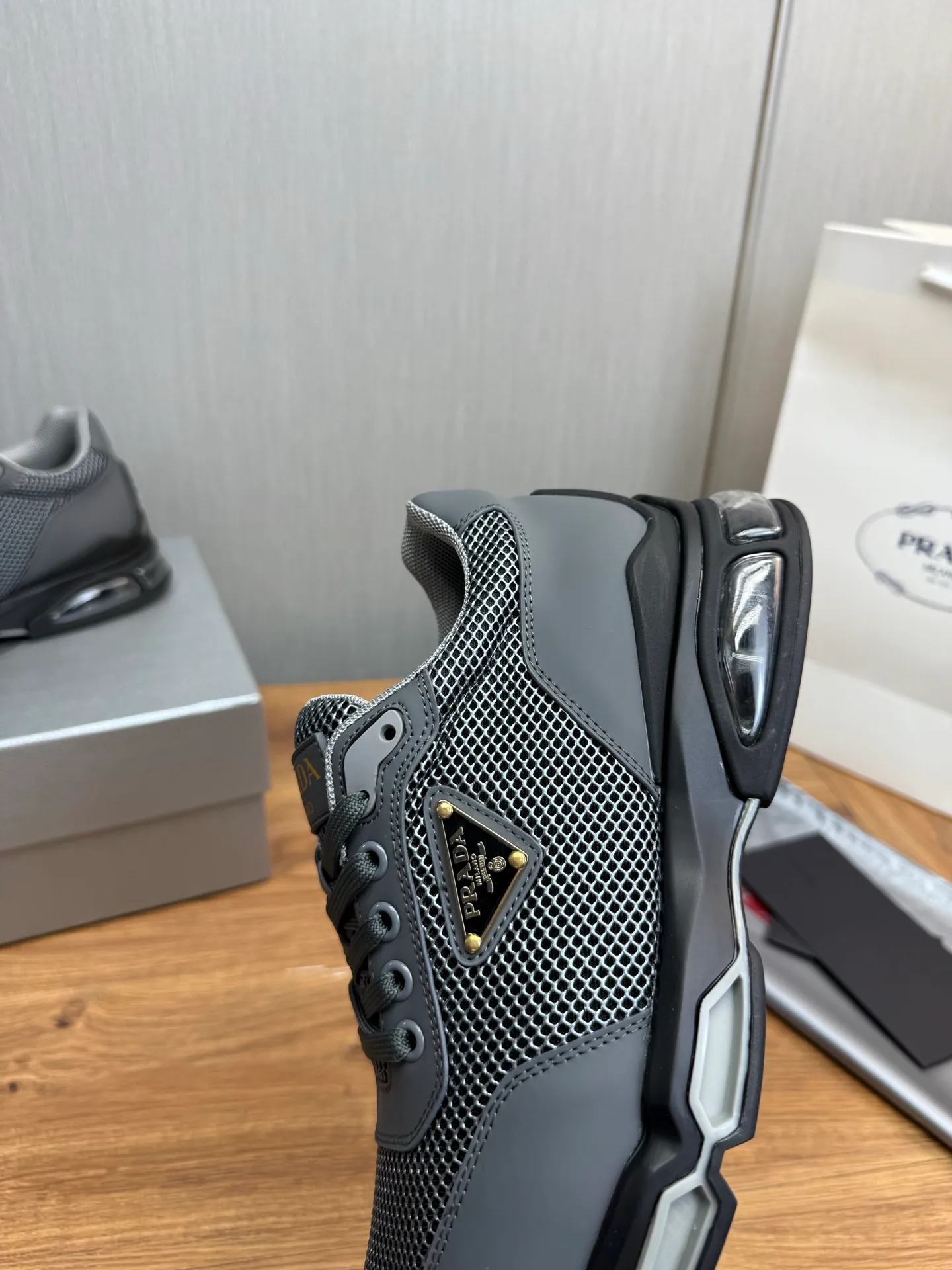 Men's shoes 💰640💰 [PRADA] Men's shoes are popular in the counter, high-quality shipments ✔️Official website synchronization, original cowhide with mesh surface + cowhide lining, 1⃣️:1⃣️reproduction, original air cushion original bottom, 38-45 (customized at 45)